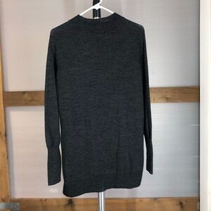 BADGLEY MISCHKA Merino Wool Dark Grey Lightweight Crewneck Sweater Sz L